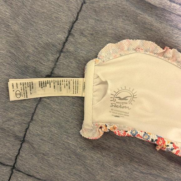 NWT Hollister Floral Bikini - Picture 3 of 5